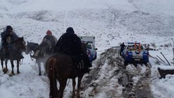 La nieve los sorprendió en el norte neuquino; fueron rescatados