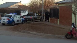 Plaza Huincul: La golpeó, encerró y amenazó con incendiar su casa