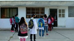 Río Negro, por ahora, no suspende clases presenciales