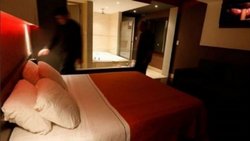 Murió mientras tenía sexo con una mujer que dijo ser su hija