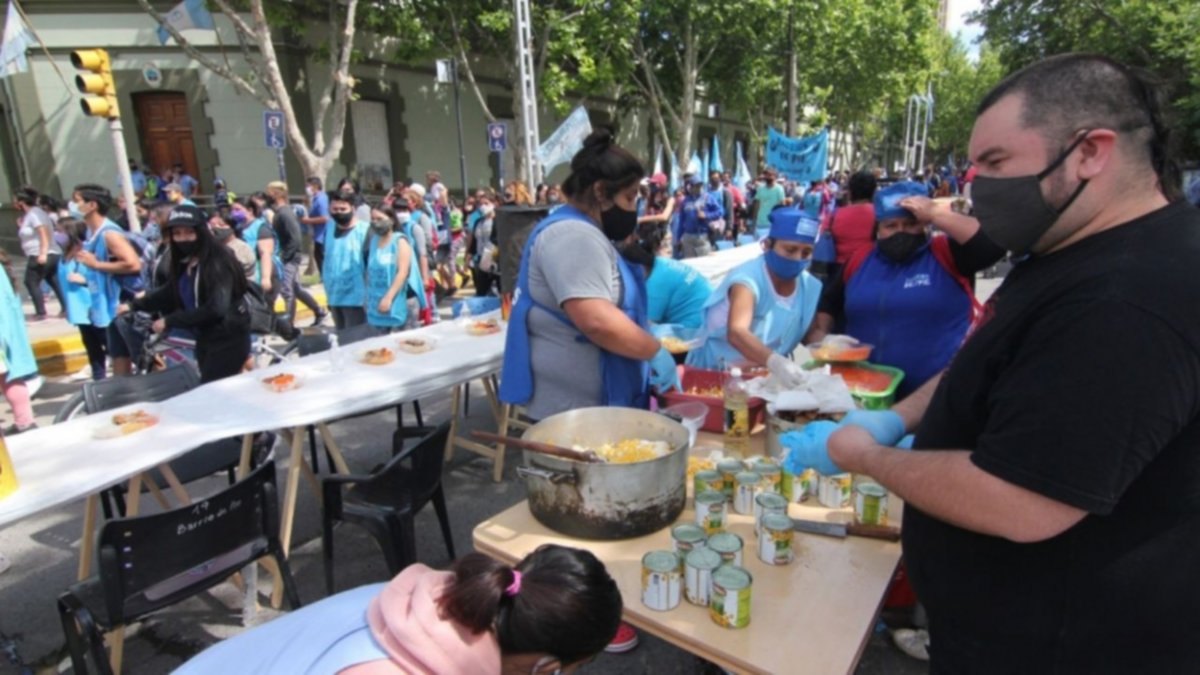Afirman que Provincia no envía partidas suficientes para comedores