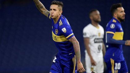 Sin despeinarse, Boca ganó y se clasificó