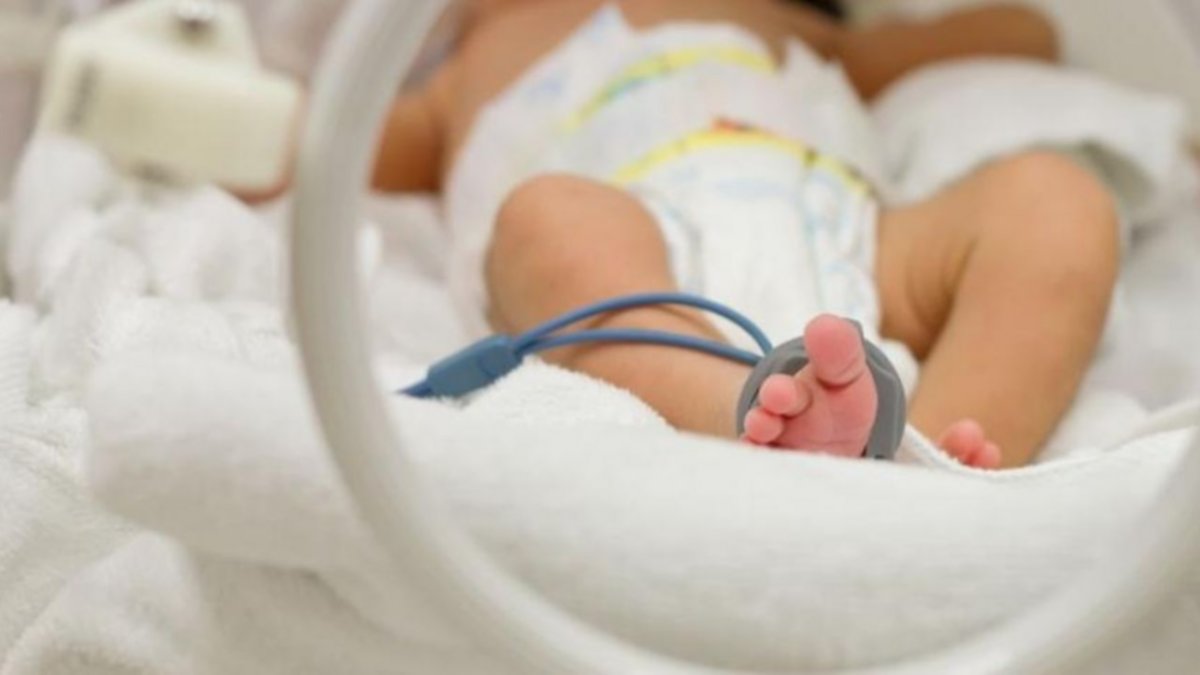 Internaron a una beba de 8 meses: su mamá le dio dióxido de cloro