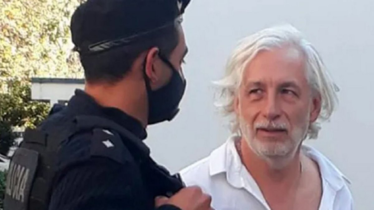 Oftalmólogo de El Bolsón lidera a los médicos anticuarentena