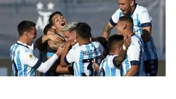 Racing eliminó a Boca por penales y es finalista