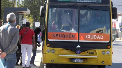 Menos pasajeros, pero sin controles en los colectivos neuquinos