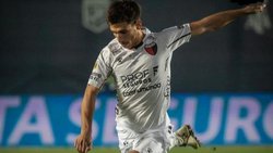Facundo Mura: roquense, sabalero, y campeón