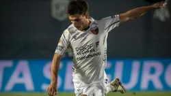 Facundo Mura: roquense, sabalero, y campeón
