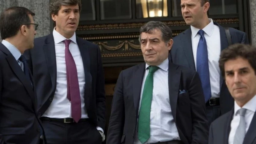 Interpol emitió un alerta roja para capturar al exasesor de Macri