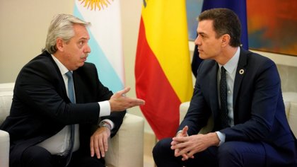 Alberto Fernández recibe al presidente de España