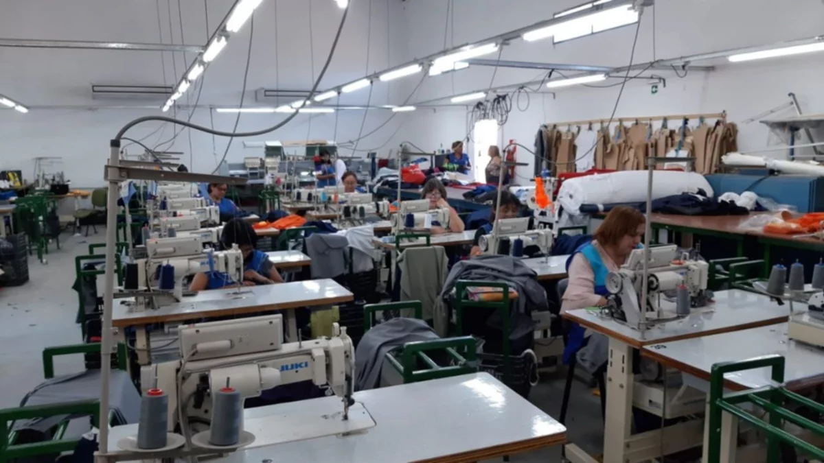 Subsidian a textiles para la producción de ropa sanitaria