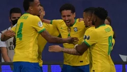 Al trotecito, Brasil arrancó la copa con victoria