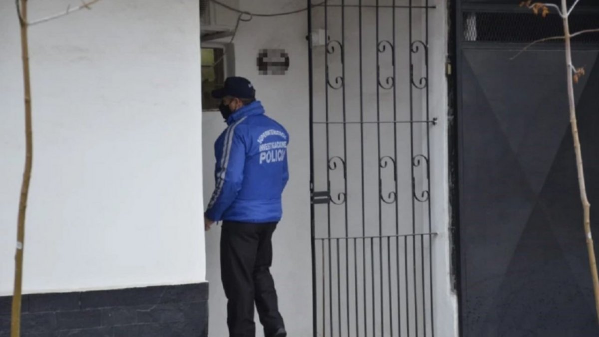 Allanaron la casa del juez del escándalo en el híper