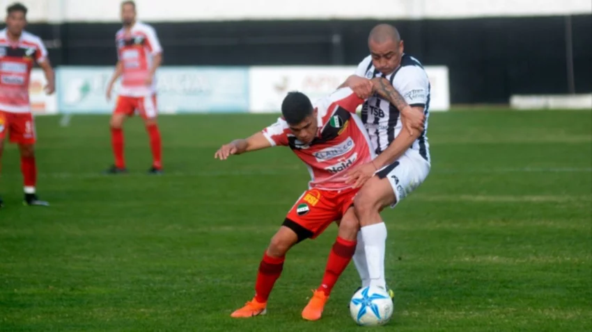 Cipolletti con nuevo entrenador recibe a Germinal de Rawson