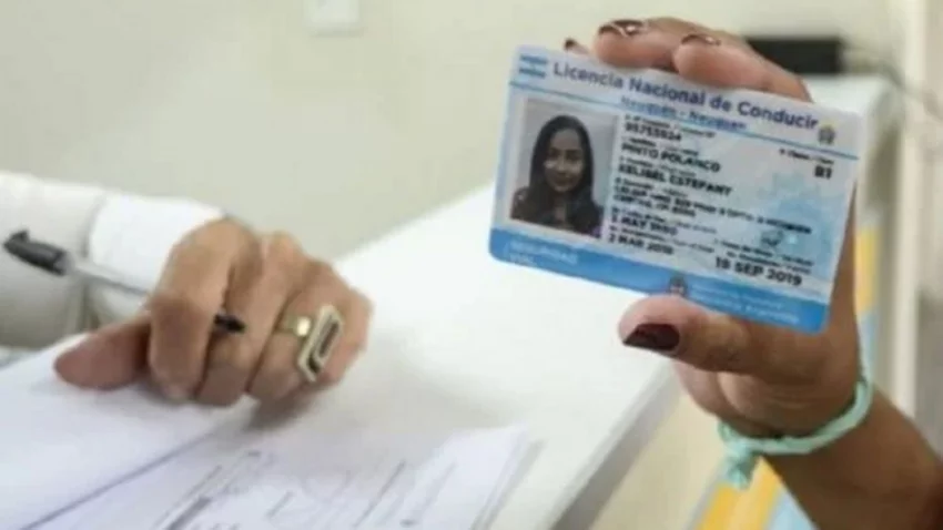 De qué se tratan los cambios en la licencia de conducir, VTV y peajes