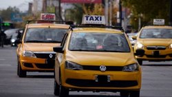 "Violó a mi hija": denunció a su colega, un taxista neuquino