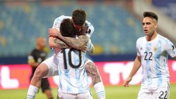 Argentina goleó a Ecuador y ahora va por Colombia