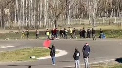 Por un toque, una carrera de karting terminó a las trompadas