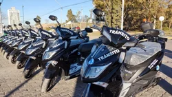 Neuquén pone vehículos eléctricos para control de tránsito