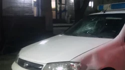 Una pelea, un apuñalado y destrozos en la comisaría