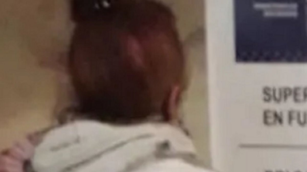 Tenía arresto domiciliario y era "viuda negra" desde Facebook