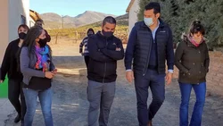 Por las elecciones, Llancafilo se tomó licencia
