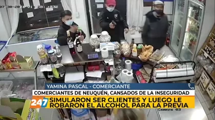Se hicieron pasar por clientes y robaron bebidas para la previa