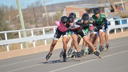 Los juveniles del patín se entrenan en Mar Del Plata