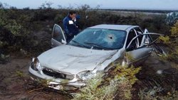 Volvía de las Grutas y un trozo de asfalto mató a su marido