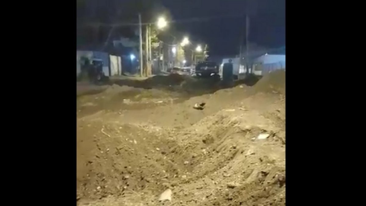Vecinos de una toma paralizaron obra en demanda de cloacas