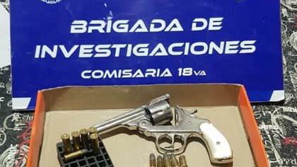 Fueron a un allanamiento y los recibieron con un disparo