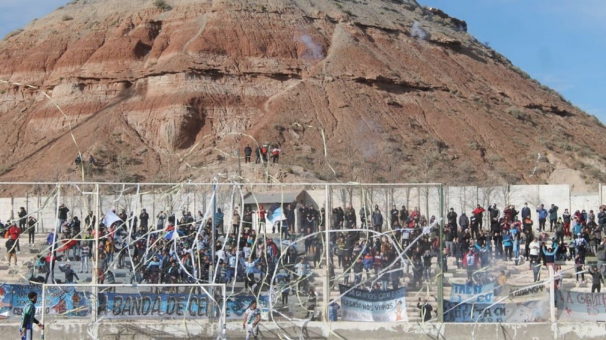 En Neuquén, las canchas rebasaron de gente