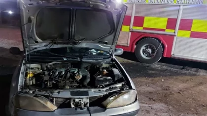 Volvían de trabajar por Ruta 7 y se les prendió fuego el motor