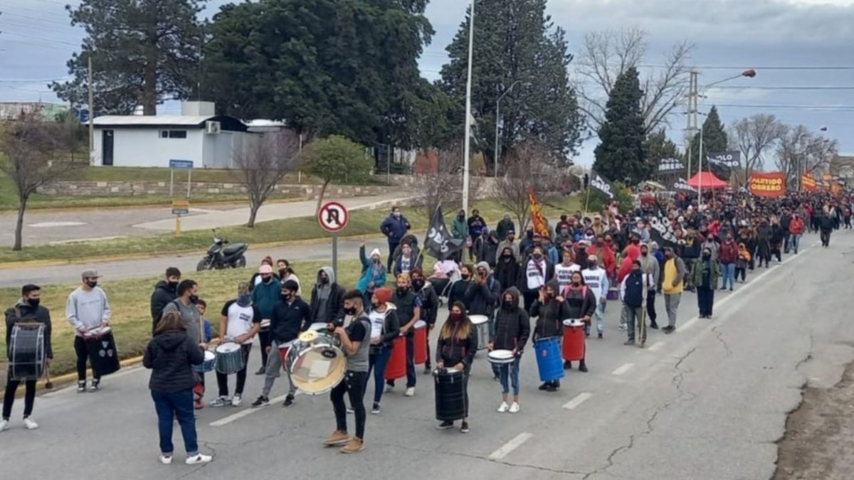 Hoy, tercer día de cortes de puentes, y marcha a Casa de Gobierno
