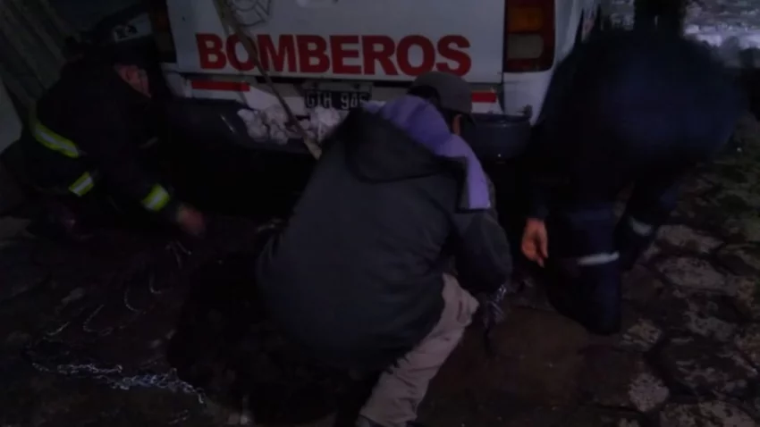 El silencioso trabajo de los bomberos voluntarios