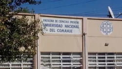 Comenzarán a tomar finales presenciales en la UNCO