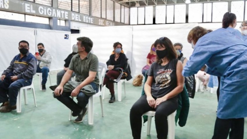 Domingo de aplicación de Moderna para completar esquemas