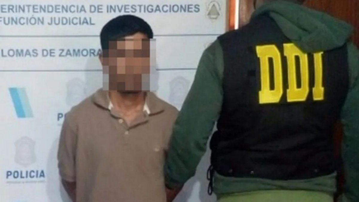 Amenazaba al nene con lastimar a su hermanita para violarlo
