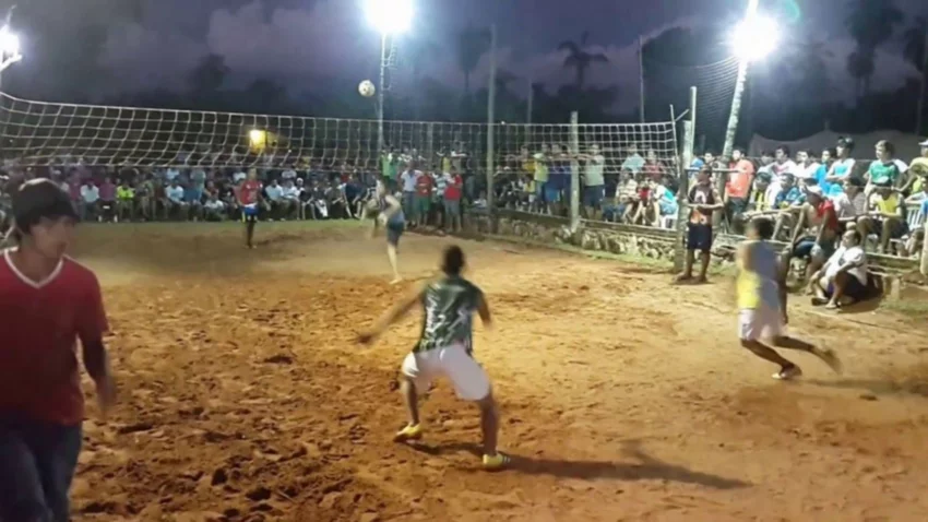 El curioso mundo del "piqui voley" en Neuquén