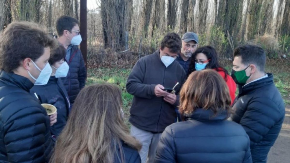 El gobierno rionegrino busca desactivar la toma de la chacra