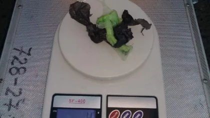 Con 15 y 19, "cargaban" dos bolsitas con marihuana
