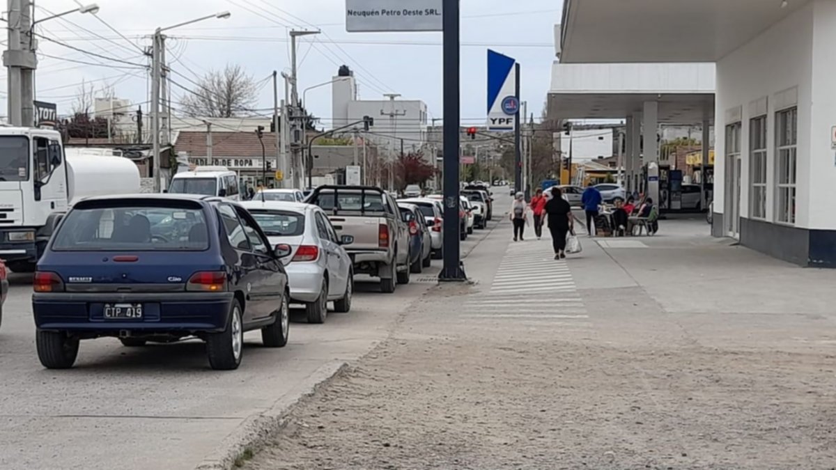 Previo a las PASO, los partidos preparan su flota de autos