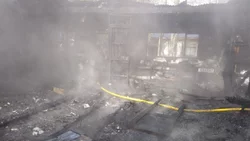 Se les incendió la casa mientras dormían y perdieron todo