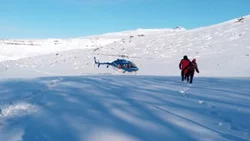 Fue rescatada la familia aislada por el temporal
