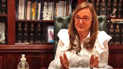 Alicia Kirchner le pidió la renuncia a todo su gabinete
