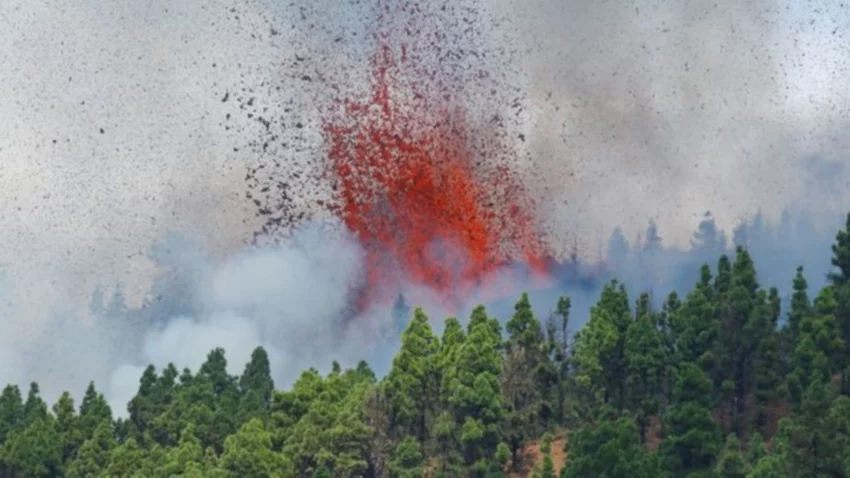 Se sigue en vivo la erupción del volcán en Palma