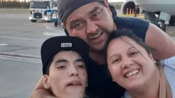 Son cartoneros y necesitan dinero para operar a su hijo