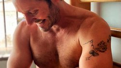 El tatuaje de Benjamín Vicuña en honor a Blanca