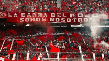 Barras de independiente a los tiros en pleno Avellaneda