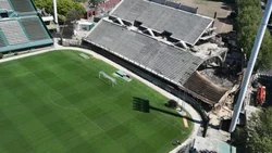 Se vino abajo una tribuna donde jugó el Huevo Acuña